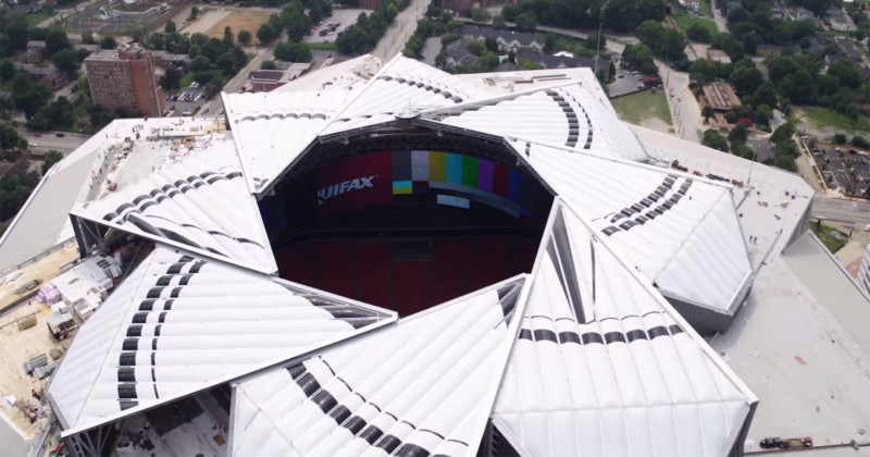 Mercedes Benz Atlanta Stadium aperture roof